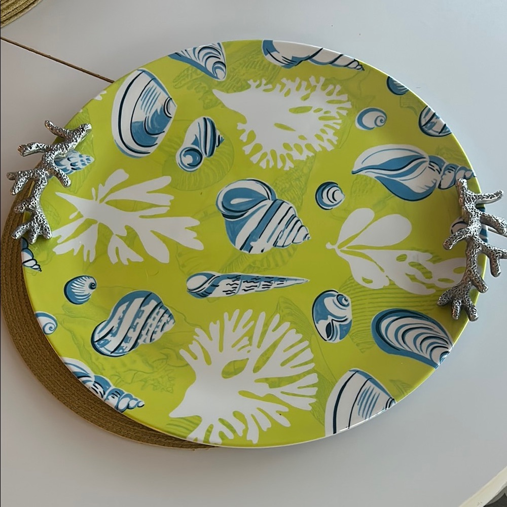 Coastal Seashell Plate with Blue and Yellow Design